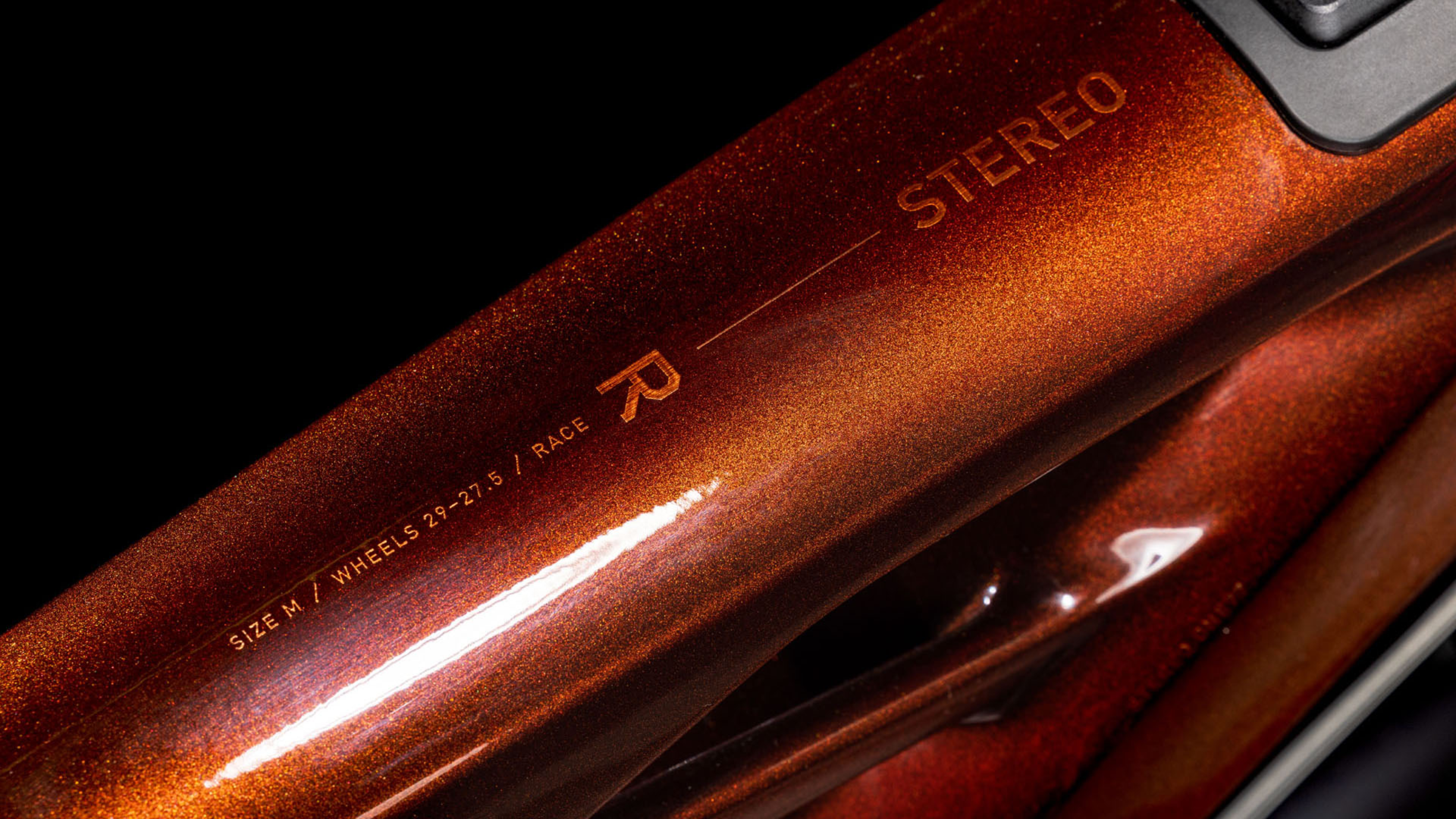Cube Stereo Hyb. ONE77 HPC Race 800 liquide Diamant 800 liquidorange´n´orange