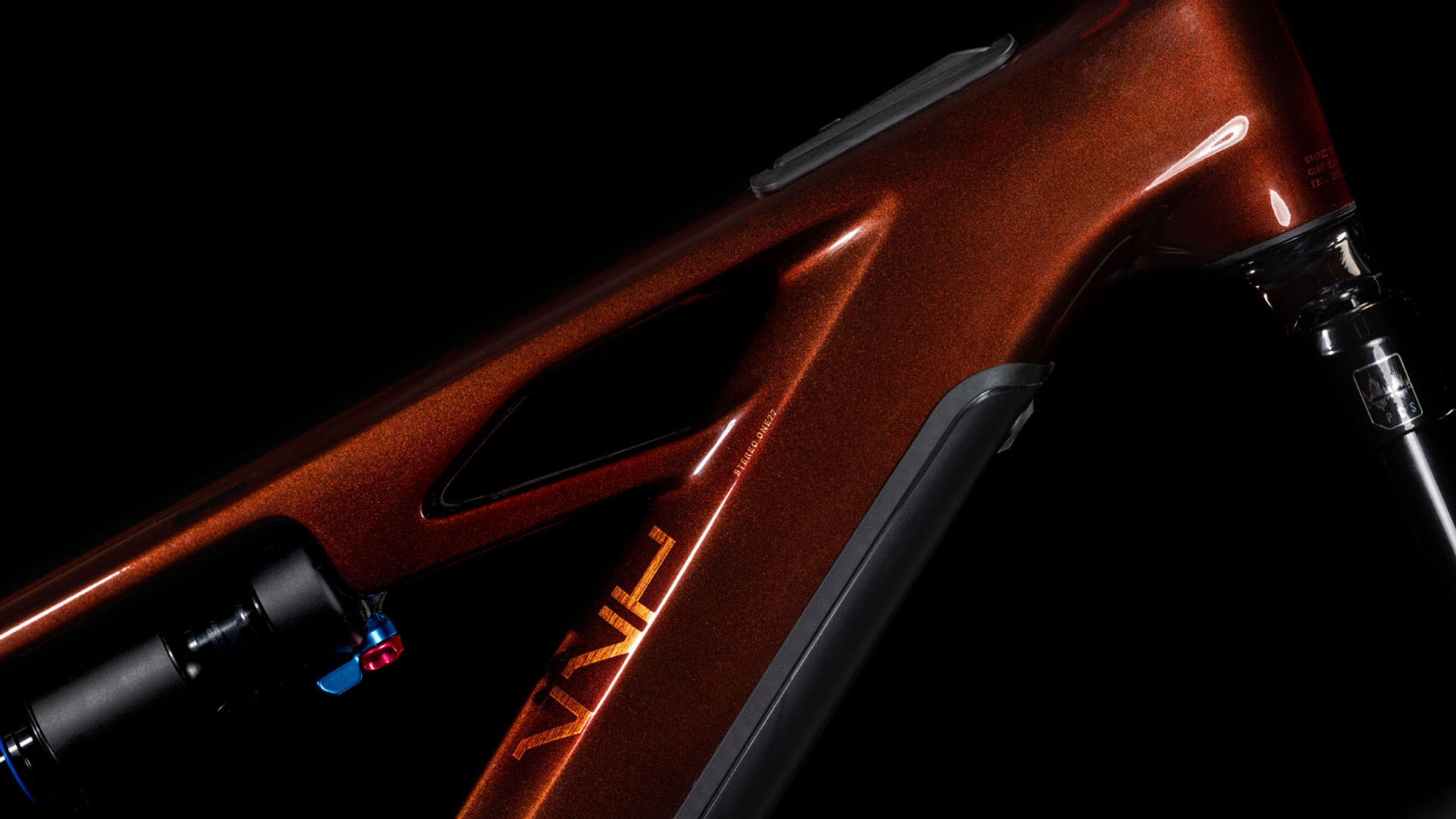 Cube Stereo Hyb. ONE77 HPC Race 800 liquide Diamant 800 liquidorange´n´orange