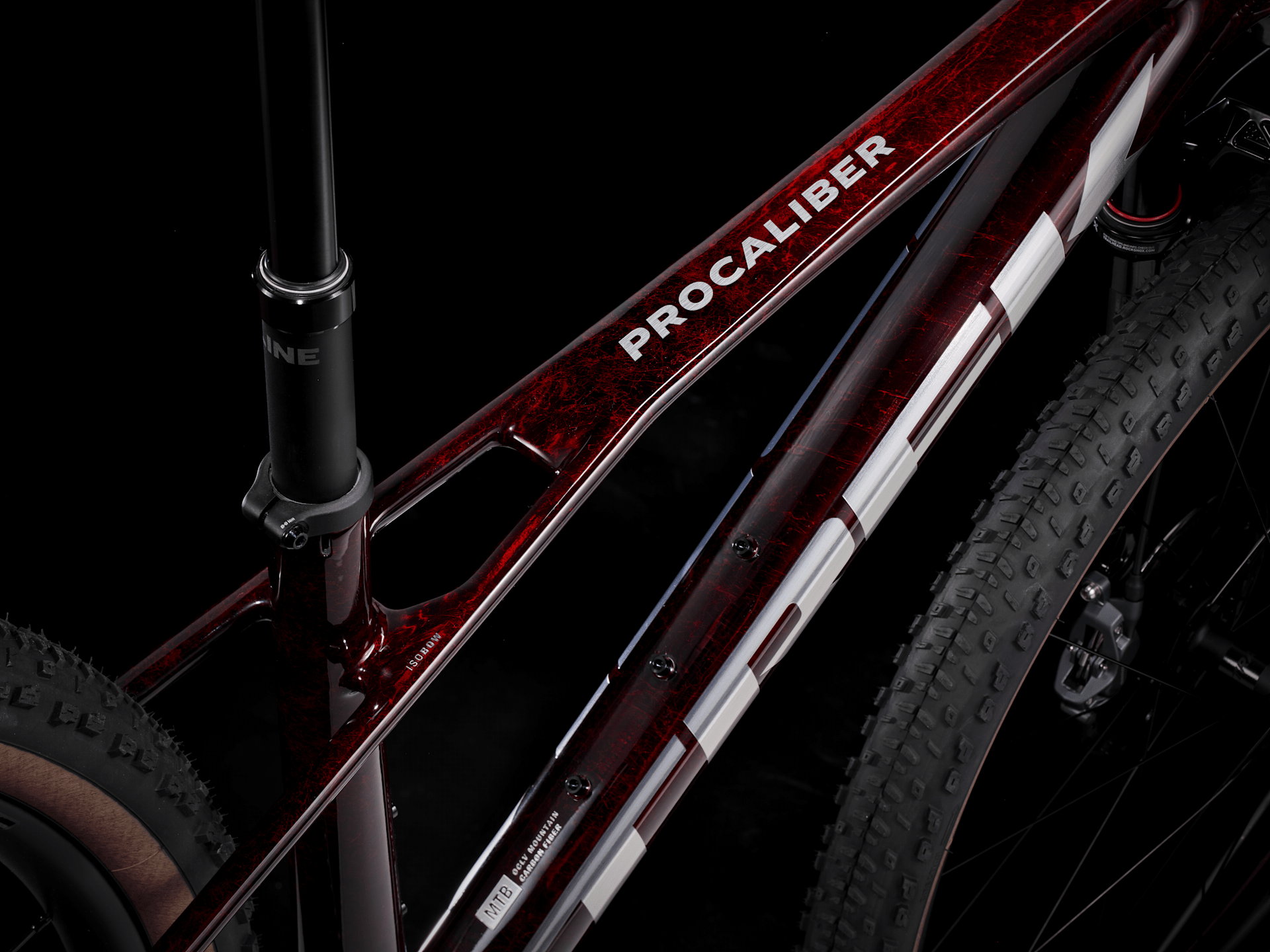 VTT PROCALIBER 9.7 3e gén. - Carbon Red Smoke - TREK