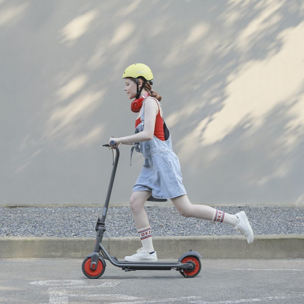 Trottinette Électrique Enfant Ninebot Zing C20 - Durable et Confortable