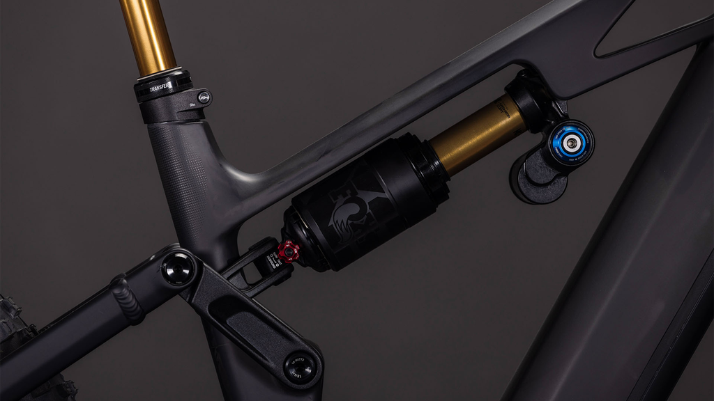 Cube Stereo Hybrid ONE77 HPC AT 800 carbon´n´gold (2026)