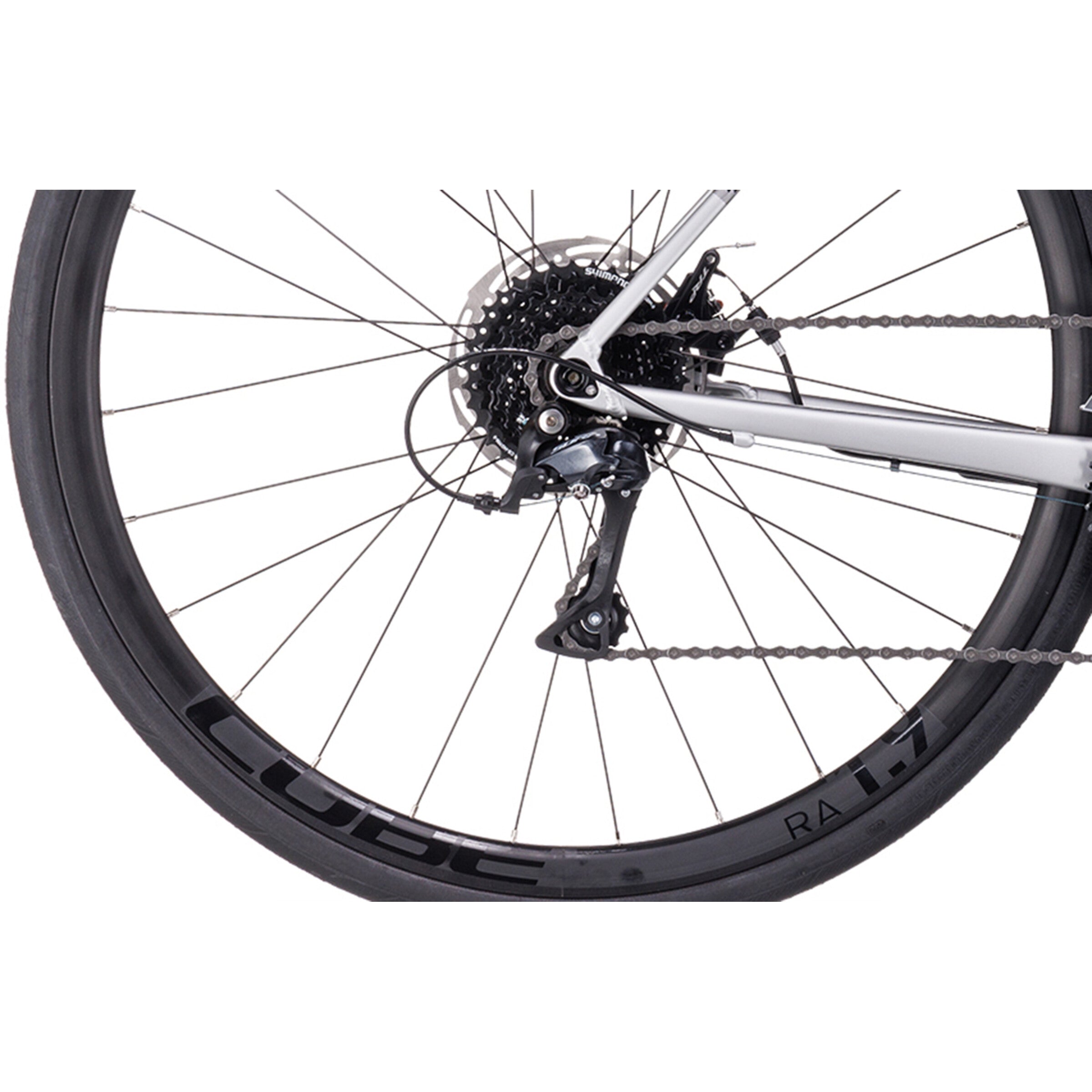 Vélo de route Cube Attain Pro