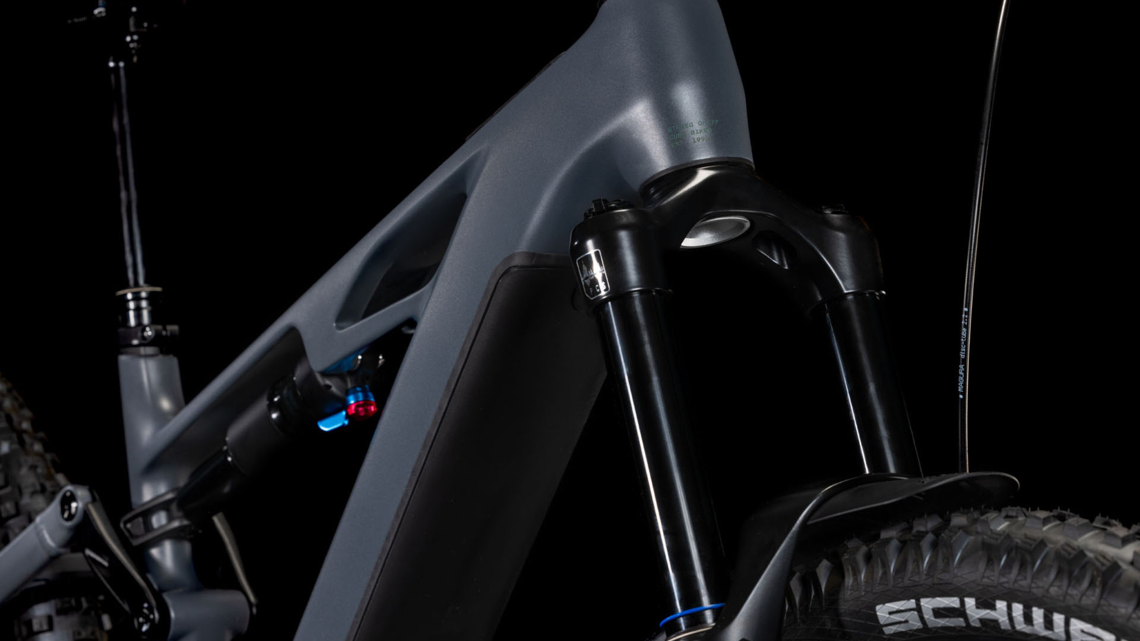 Cube Stereo Hybrid ONE77 HPC Race 800 Diamant 800 gris clair´n´prism