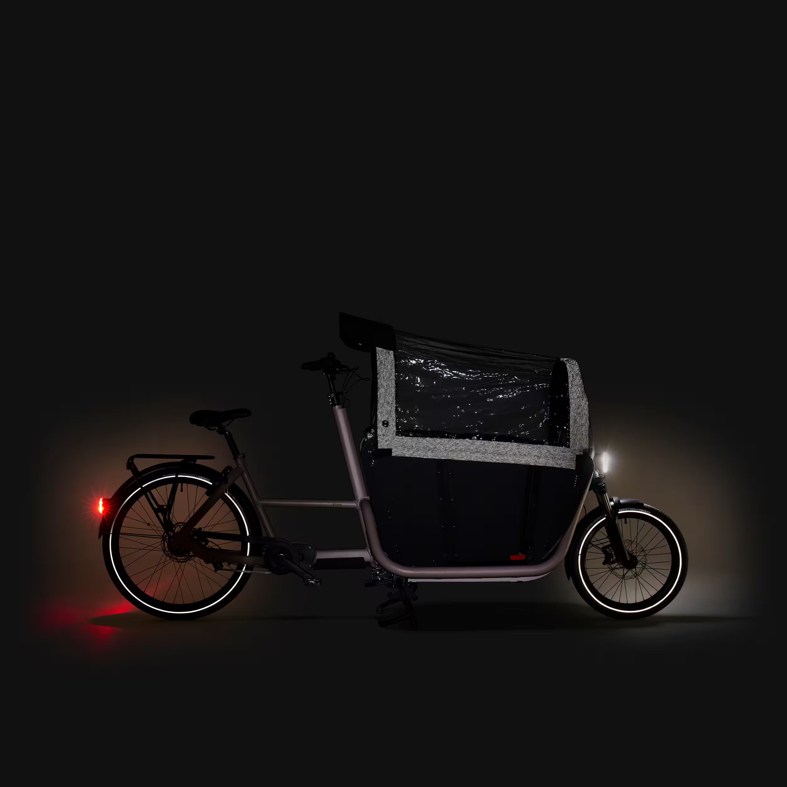 Velo cargo B'TWIN electrique biporteur famille f900e Mobilité urbaine